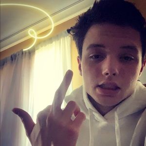 Meet your Posher, Brandon